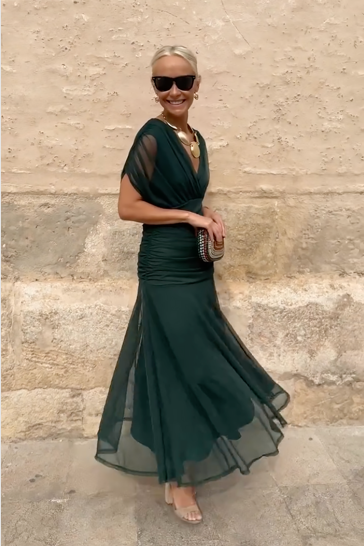 Bella™ | Chic V-Neck Maxi Dress for Enchanting Parties