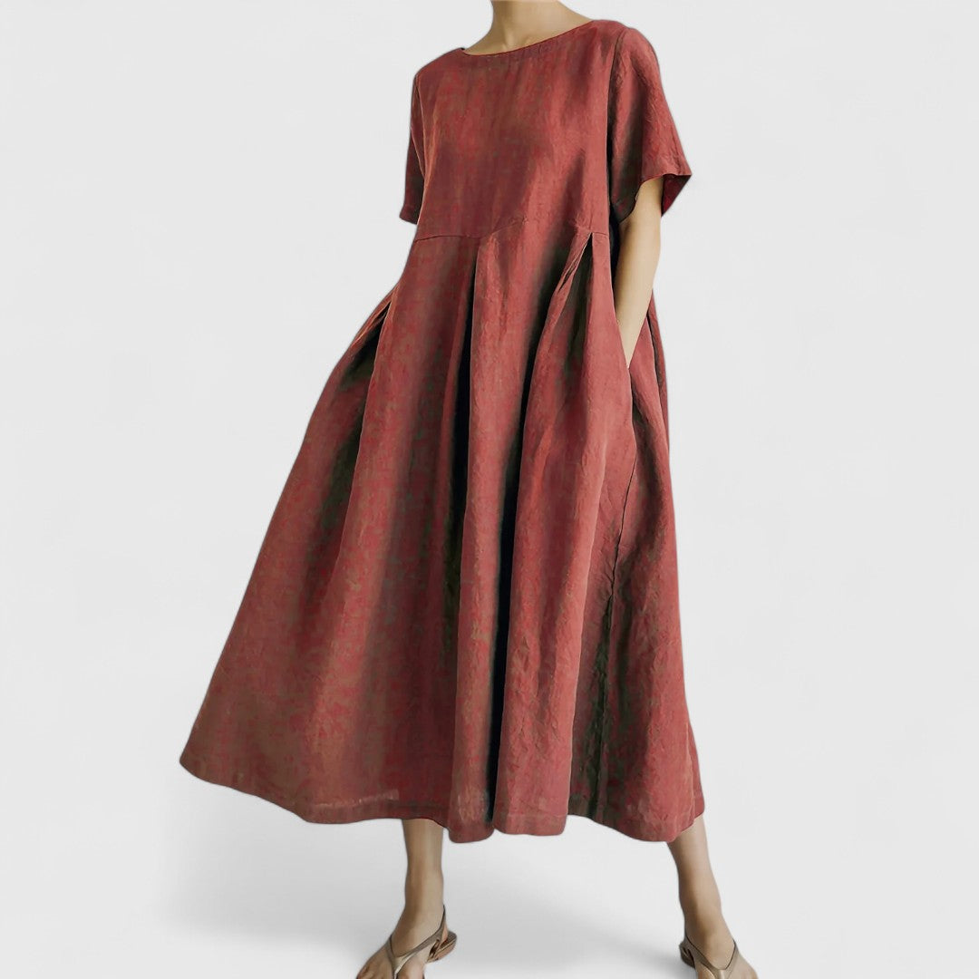 Ellie - Chic Maxi Dress with Tummy-Enhancing Design