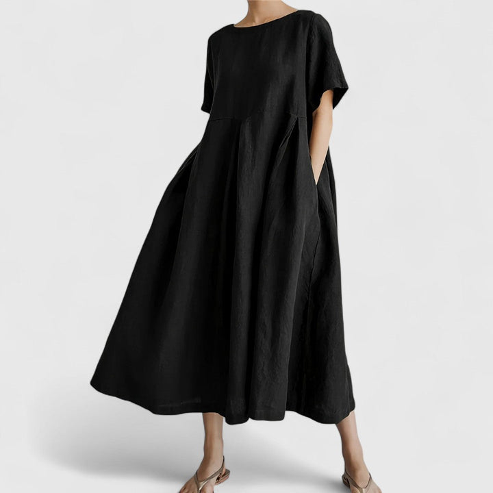 Ellie - Chic Maxi Dress with Tummy-Enhancing Design
