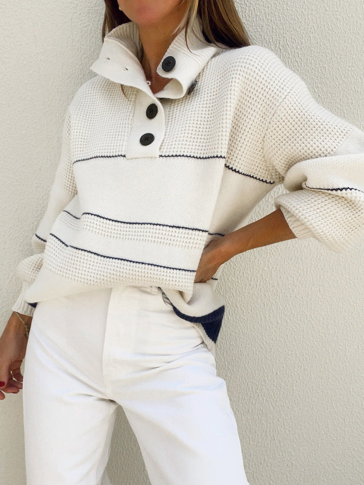 ELEANOR™ Button Collar Knit relaxed