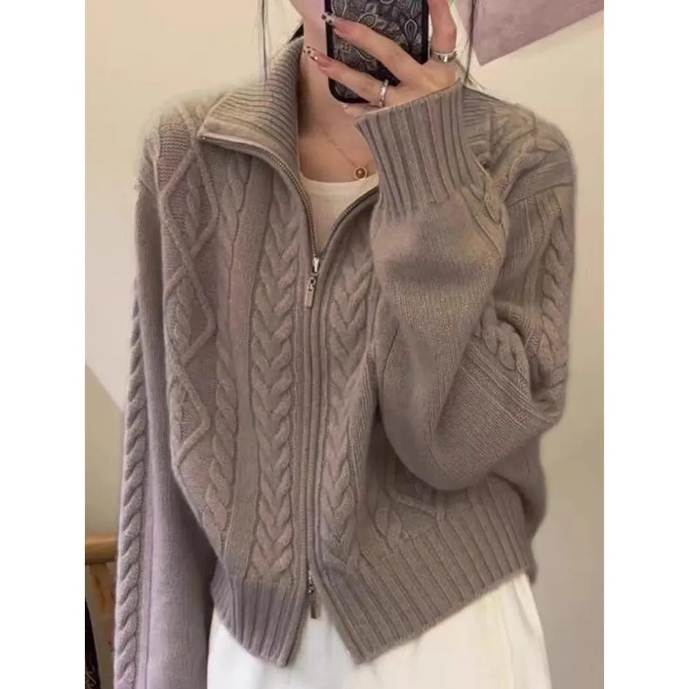 CLARA™ Everyday Zip