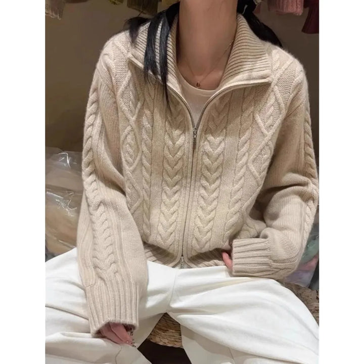 CLARA™ Everyday Zip