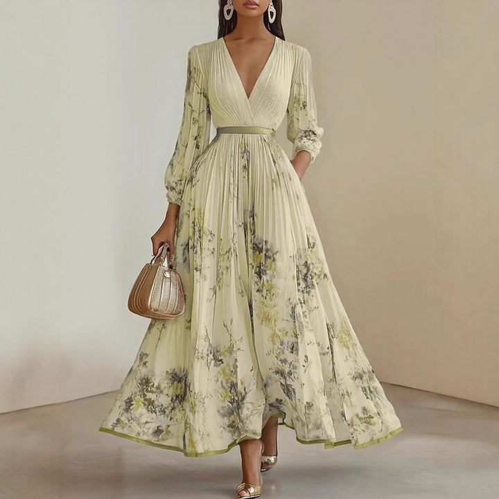 Elegant Pleated Maxi Dress in Roma Style